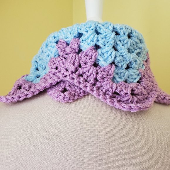 Crochet Blue Neck Scarf/New - Picture 4 of 5